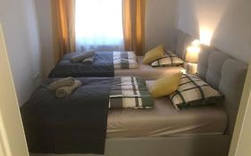 Apartman Arena-Velesajam Vito